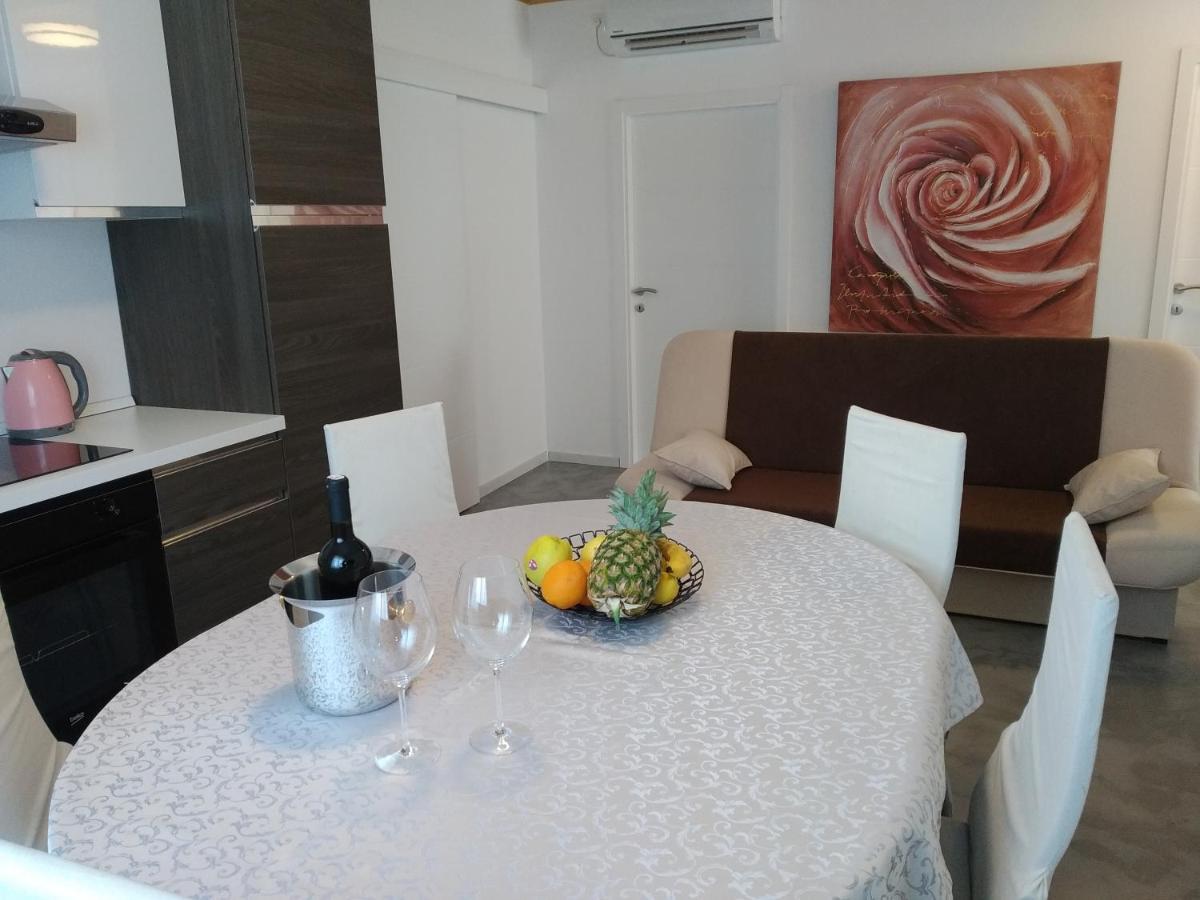 Apartamento Ines Novi Vinodolski Exterior foto