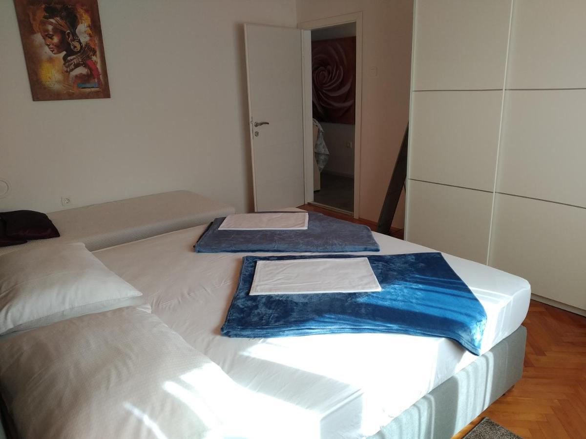Apartamento Ines Novi Vinodolski Exterior foto